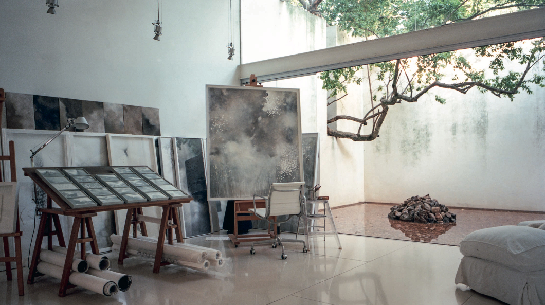 <small>Atelier of the artist at the Cradle of Mankind, Johannesburg</small>